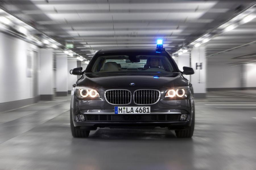  BMW 7-Series High Security 2009 года  (фото 30 из 44)